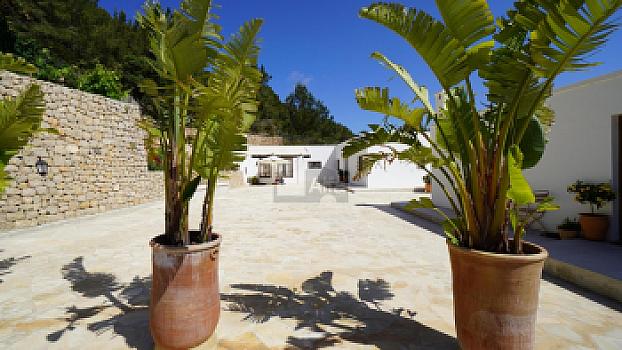 Detached villa/house for sale in countryside, San Juan Bautista, Baleares