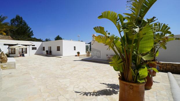 Detached villa/house for sale in countryside, San Juan Bautista, Baleares
