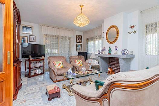 Chalet/casa independiente en venta en CENTRO, Moralzarzal, Madrid