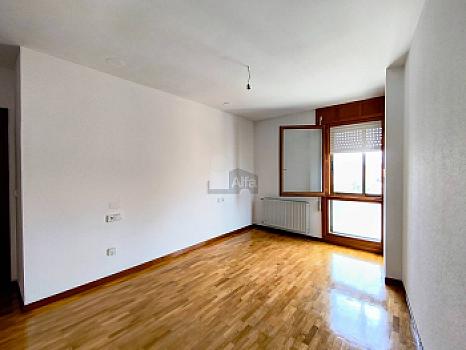 Piso en venta en Conservatoria de Música, Soria, Soria