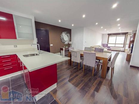 Piso en venta en Calle Zamora, Vigo, Pontevedra