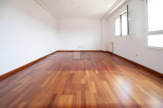 Piso en venta en SANCHINARRO, Madrid, Madrid