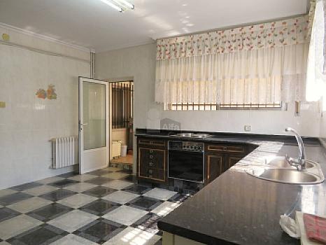 Chalet/casa independiente en venta en Arcahueja, Valdefresno, León