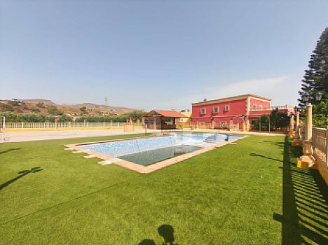 Chalet/casa independiente en venta en CANALILLA, Huércal de Almería, Almería
