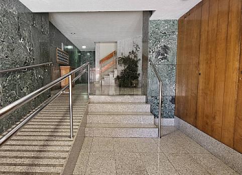 Piso en venta en Centro, León, León