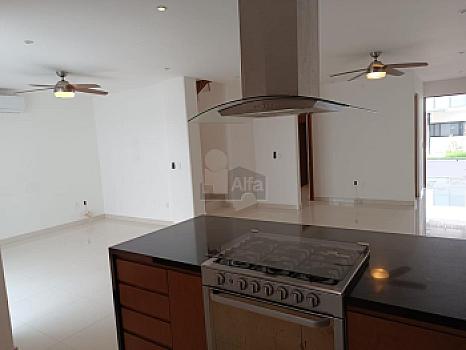 House for Rent 4 bdrms, 4 bathrooms and maid's room in Residencial AQUA, Cancun Quintana Roo, SMZ-330