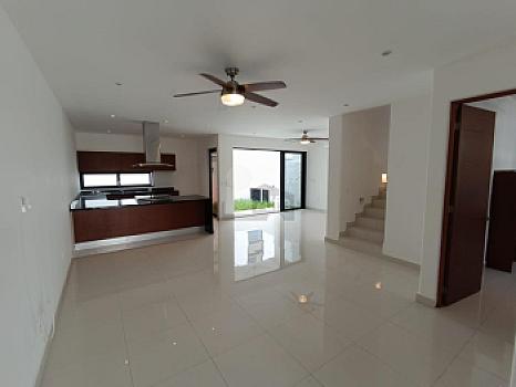 House for Rent 4 bdrms, 4 bathrooms and maid's room in Residencial AQUA, Cancun Quintana Roo, SMZ-330