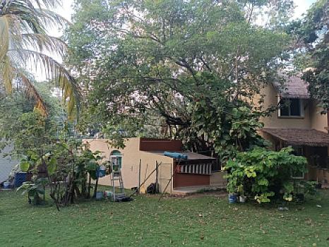 Casa en Venta Av. Colegios SM 309 con 1,500m2 de terreno y 600m2 de construcción