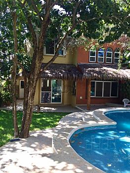 Casa en Venta Av. Colegios SM 309 con 1,500m2 de terreno y 600m2 de construcción