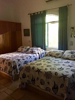 Casa en Venta Av. Colegios SM 309 con 1,500m2 de terreno y 600m2 de construcción