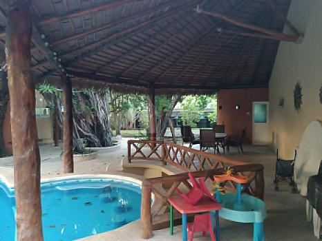 Casa en Venta Av. Colegios SM 309 con 1,500m2 de terreno y 600m2 de construcción