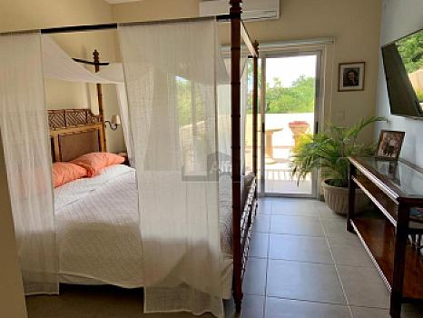 Casa en Venta amueblada con doble terreno en el Yucatan Country Club. Mérida Yucatán.