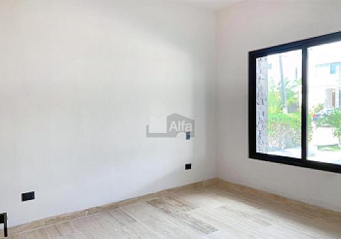 House for Sale and/or Rent in Lagos del Sol Residencial 4 recs and 4.5 bathrooms, Cancún, Quintana Roo