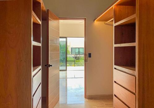 House for Sale and/or Rent in Lagos del Sol Residencial 4 beds and 4.5 baths, Cancún, Quintana Roo