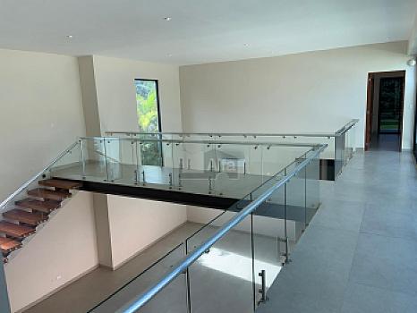 House for Sale Lagos del Sol Residencial with 4 bdrms, 1 office and 4.5 bathrooms, Cancún Quintana Roo