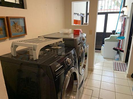 Casa Residencial Venta, 5 Recs, 5 baños y Alberca en Campestre Cancún Quintana Roo