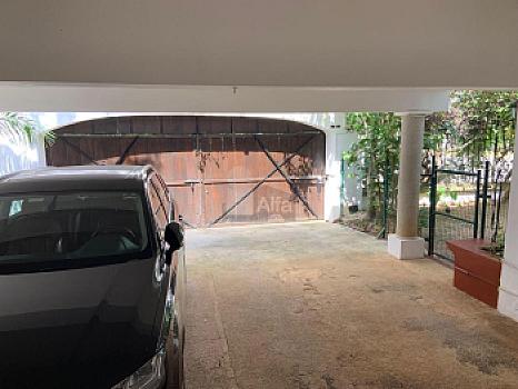 Casa Residencial Venta, 5 Recs, 5 baños y Alberca en Campestre Cancún Quintana Roo