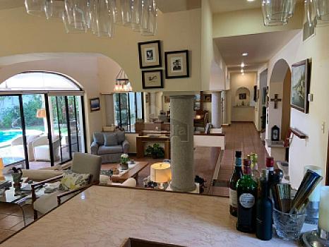 Casa Residencial Venta, 5 Recs, 5 baños y Alberca en Campestre Cancún Quintana Roo