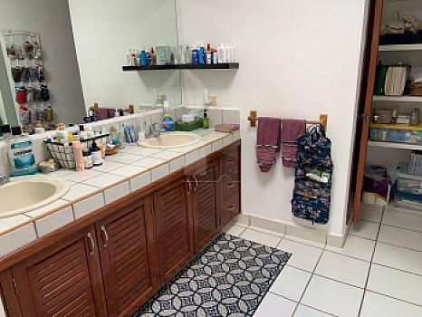 Casa Residencial Venta, 5 Recs, 5 baños y Alberca en Campestre Cancún Quintana Roo