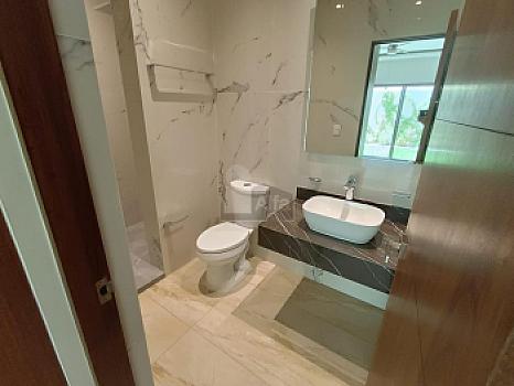 House for Sale 4 beds, 4.5 baths, Via Cumbres, Cancun Quintana Roo
