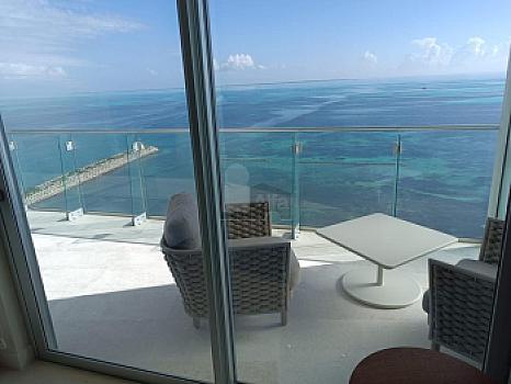 Furnished apartment for sale in SLS Puerto Cancún with 4 bedrooms and 4.5 bathrooms