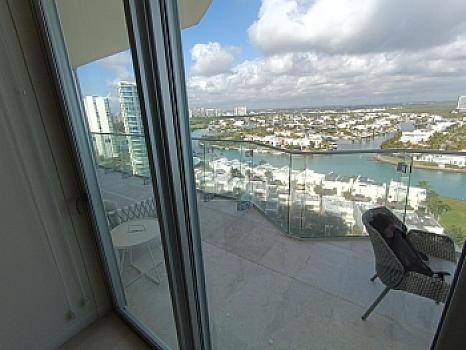 Furnished apartment for sale in SLS Puerto Cancún with 4 bedrooms and 4.5 bathrooms