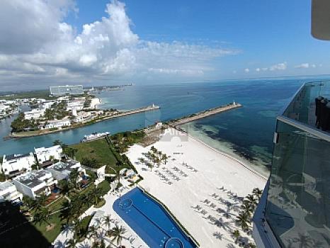 Furnished apartment for sale in SLS Puerto Cancún with 4 bedrooms and 4.5 bathrooms