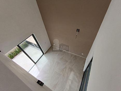 House for sale Residencial Vía Cumbres, Cancun with 4 bedrooms and 4 full bathrooms, maid's quarters
