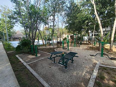 Terreno habitacional en venta en Paseo de la Selva 2, SMZ-326, Benito Juárez, Quintana Roo