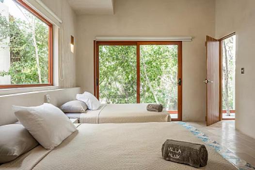 Villa Venta en Holistika, Tulum 4 Recámaras 6 Baños, 320 m², 2 Piscinas,  Rooftop con Gimnasio