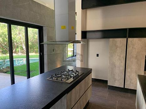 House for Sale and/or Rent in Residencia Cancun Country Club, Cancun Quintana Roo