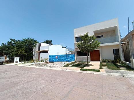 Terreno en Venta en Residencial RIO, Cancun Quintana Roo