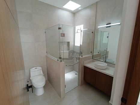 Casa en Venta – Residencial Arbolada, Cancún, Quintana Roo