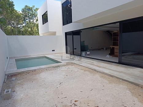 Casa en Venta – Residencial LOSANTOS, Cancún, Quintana Roo