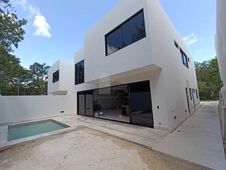 Casa en Venta – Residencial LOSANTOS, Cancún, Quintana Roo