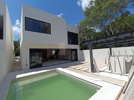 Casa LOSANTOS. venta en Smz 323, Cancun, Quintana Roo