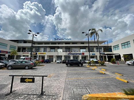 Oficina Comercial de 90mts y 45mts terraza en Plaza Comercial Céntrica – Blvd. Luis Donaldo Colosio,