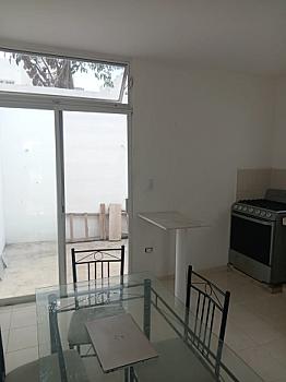 Casa seminueva construida con los estándares actuales de calidad. En privada vigilancia 24hrs