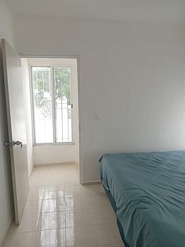 Casa seminueva construida con los estándares actuales de calidad. En privada vigilancia 24hrs
