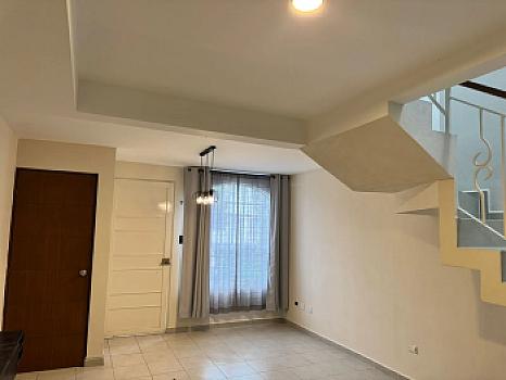 Casa en Venta en Buen Suceso Santiago Tianguistenco