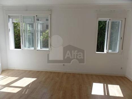 Piso en venta en Bellas Vistas, Madrid, Madrid