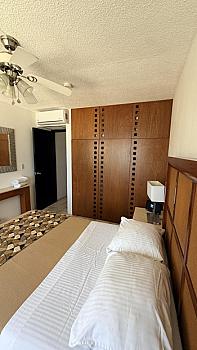 Departamento en venta amueblado y equipado frente al mar con alberca y seguridad