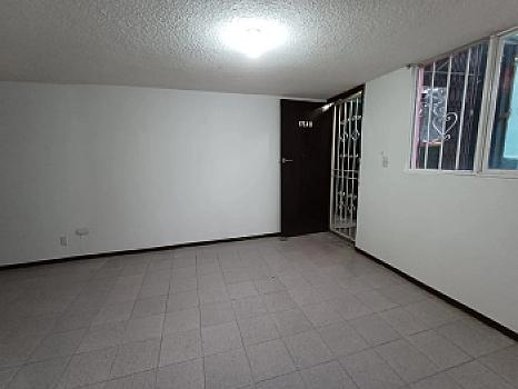 Departamento en fracc. Lomas de Morelia, en planta baja, excelente ubicación, a media cuadra de libramiento