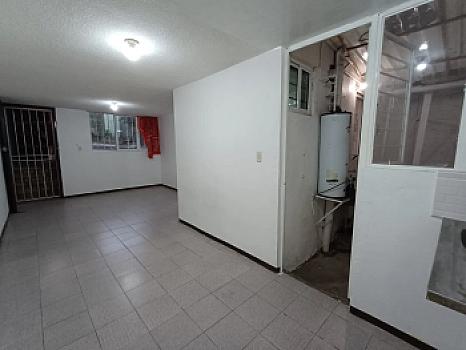 Departamento en fracc. Lomas de Morelia, en planta baja, excelente ubicación, a media cuadra de libramiento