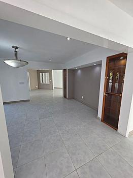 CASA EN RENTA / VENTA  EN PUERTA DE HIERRO