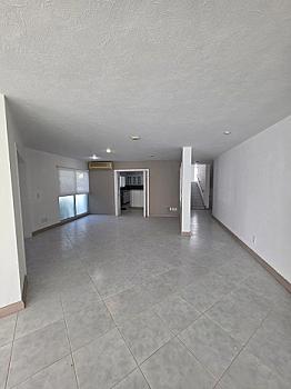 CASA EN RENTA / VENTA  EN PUERTA DE HIERRO