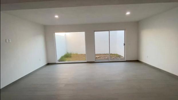 CASA DE DOS PISOS CON 3 RECAMARAS EN SAN JOSE ITURBIDE GTO