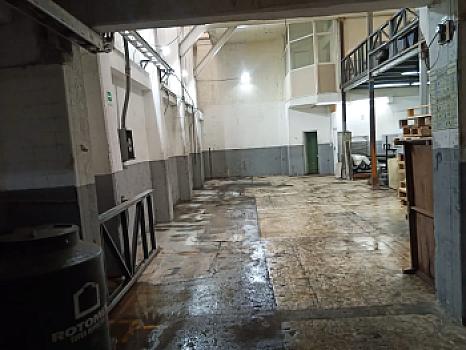 Venta de BODEGA  con Vialidades a unos metros