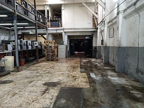 Venta de BODEGA  con Vialidades a unos metros