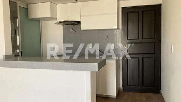 Departamento en Venta en Ex-Hacienda Coapa | 2 Recámaras, Balcón y Elevador